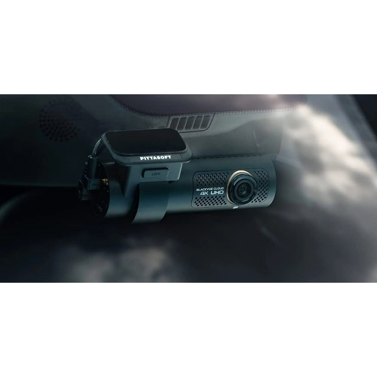 Dashcam Restored 1.5 Plus Card lb DR900X-2CH microSD (Refurbished) 64GB Cloud with BlackVue