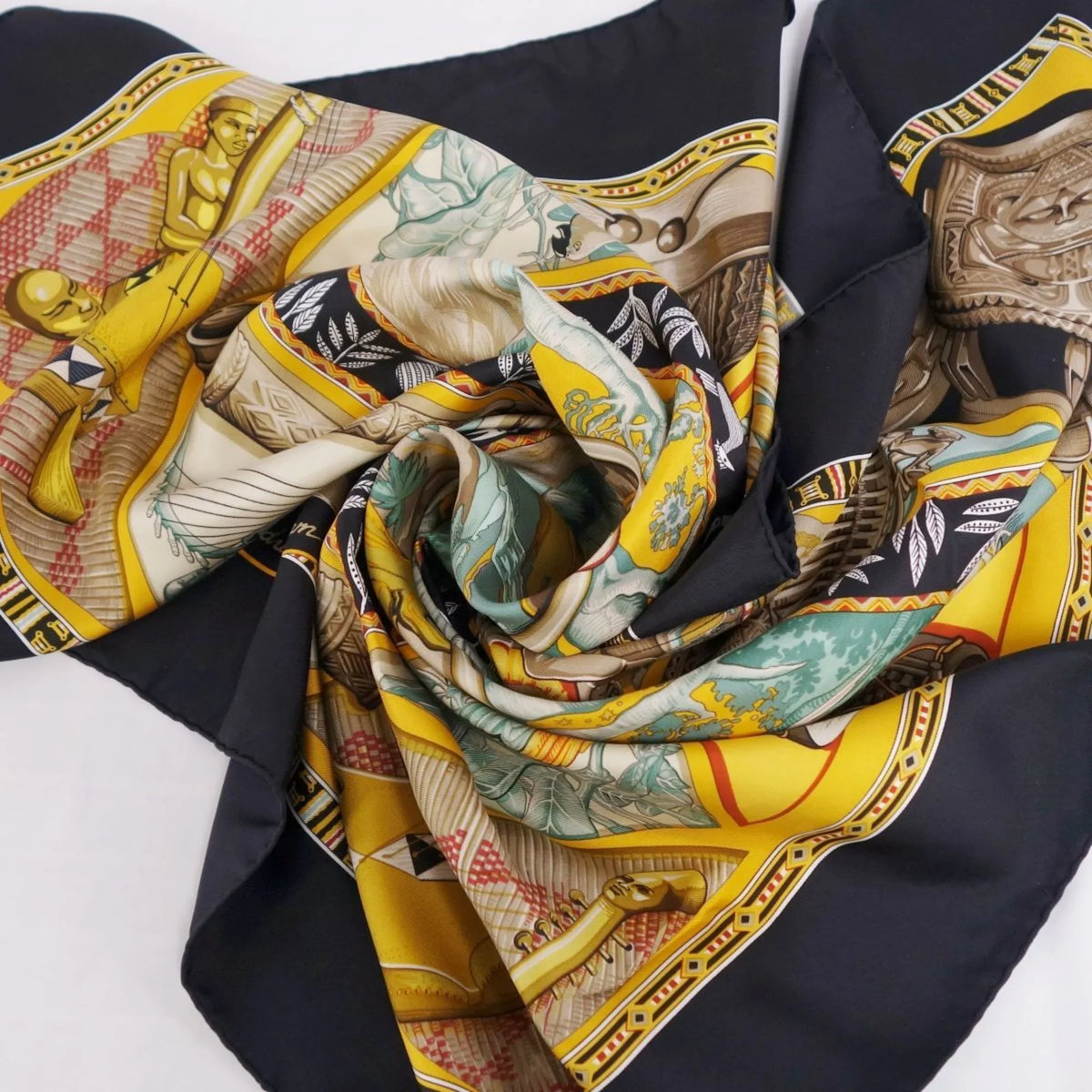 Au Pre-Owned ladies multi color Tam tam (Good) 90 silk of To sound the Muffler du Son Carre HERMES 100% Scarf