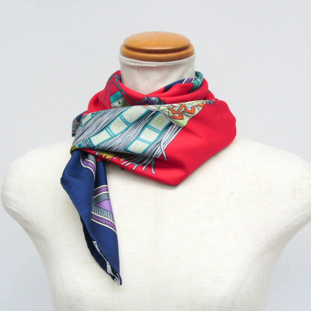 CUIRS Carre90 Pre-Owned Hermes Multi-color,Navy,Red Silk Scarf (Good) Women's DESERT Color DU