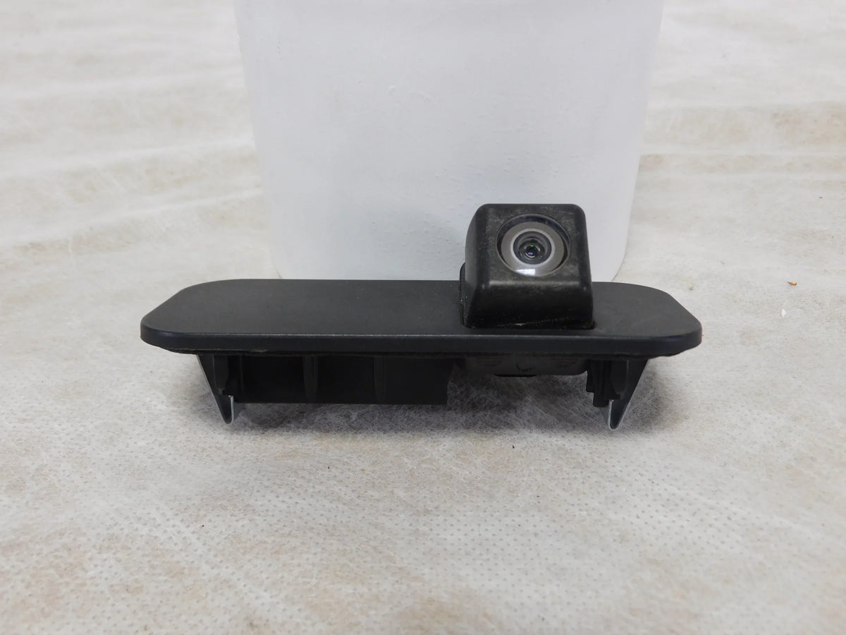 Rear Camera Pre-Owned Backup View LKQ OEM 16 Corolla (Good)