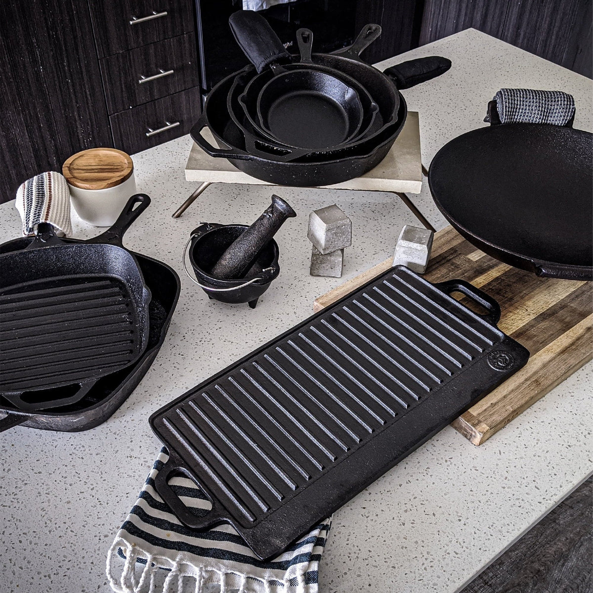 Square Medium 8 Pan Inch Grill Iron Backcountry Iron Cast Pre-Seasoned
