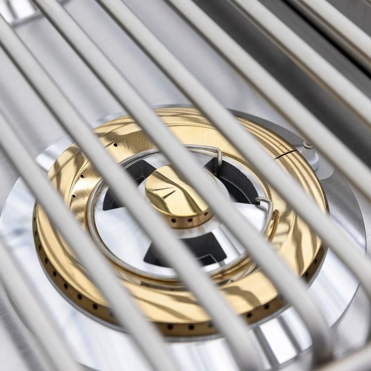 '- Burner Side BLZ-SB2-LTE3-NG Lid Blaze Natural Double Gas W/ Stainless Steel LTE+ Premium