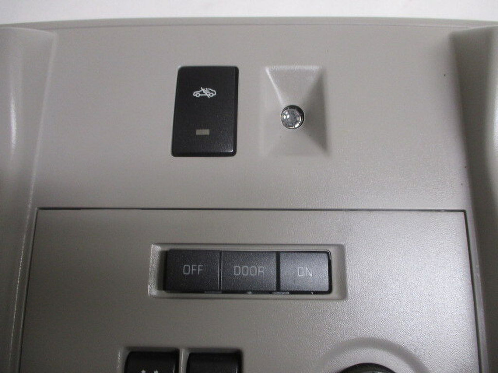 Escalade Pre-Owned Sunroof Roof Cadillac w/Homelink (Good) Console LKQ 2015-2020 OEM & Overhead