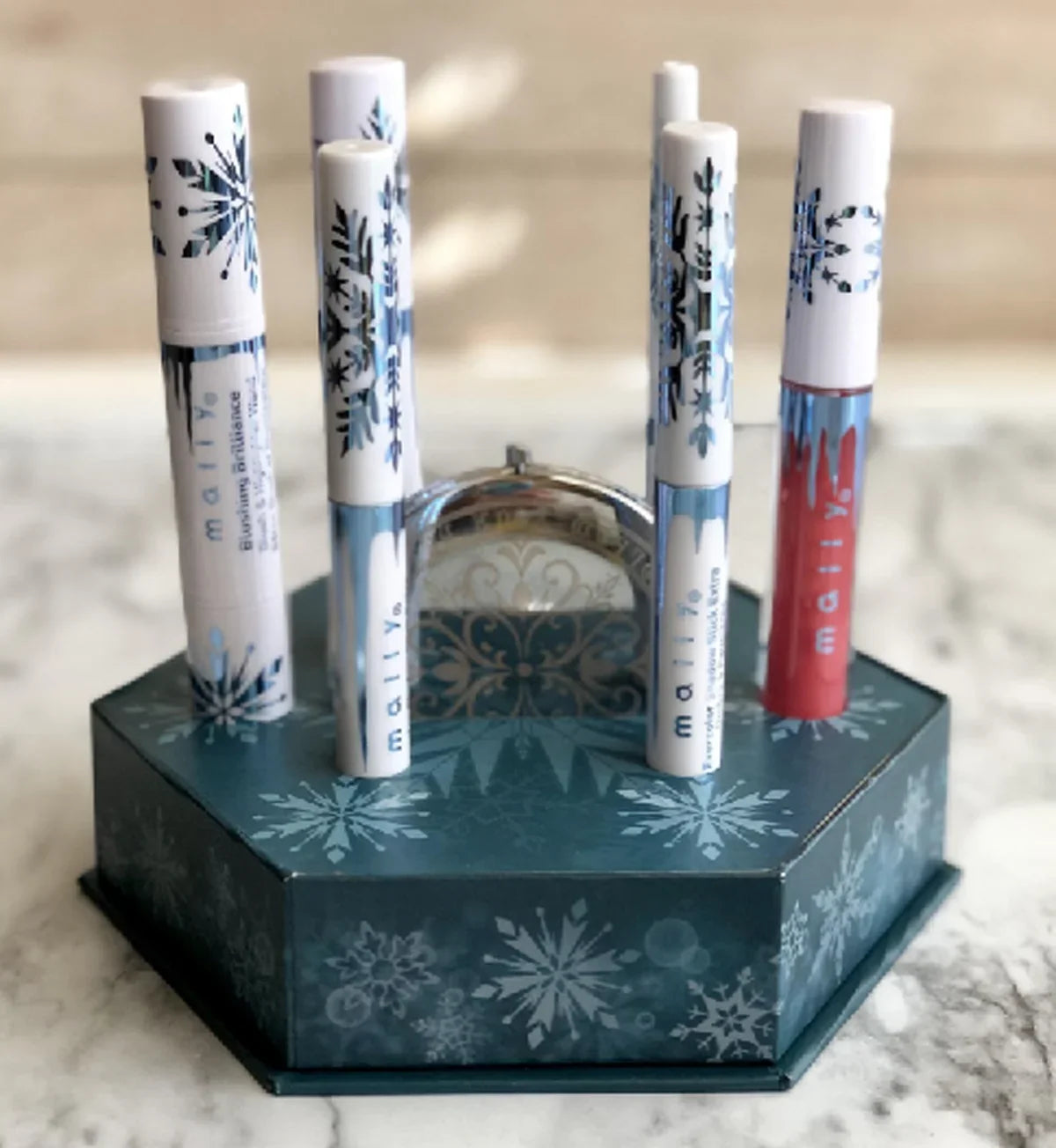 Gloss, Mascara, Frozen Holiday Elsa 7-piece Mally Liner, Collection, Mirror Lip Compact Beauty Blush, Shadow Highlighter, Sticks, and Engraved Contains